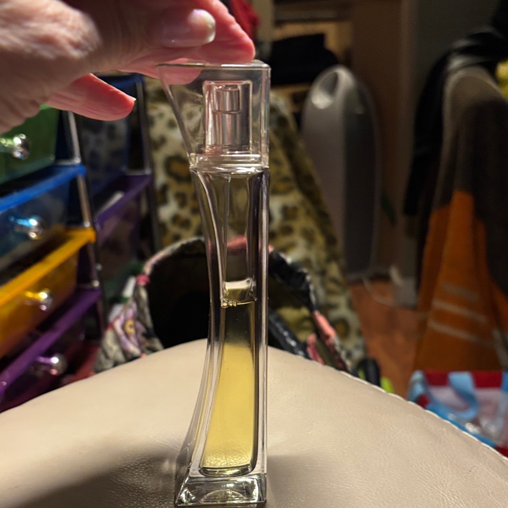 Elizabeth Arden Provacative Woman 50ml EDP Spray.  About half left.  Lovely!